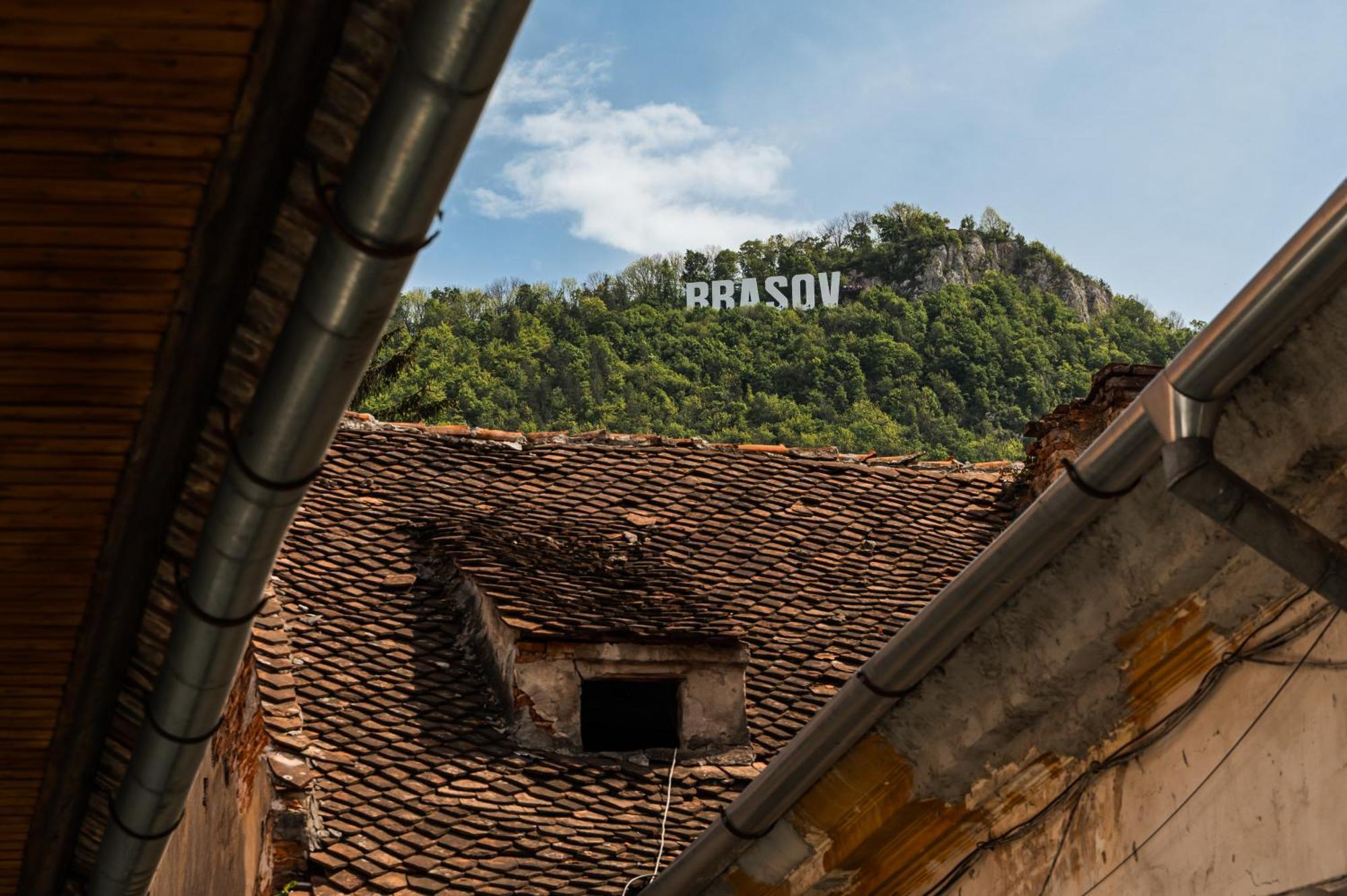 Harmonee - Central Retreat Brasov Ngoại thất bức ảnh